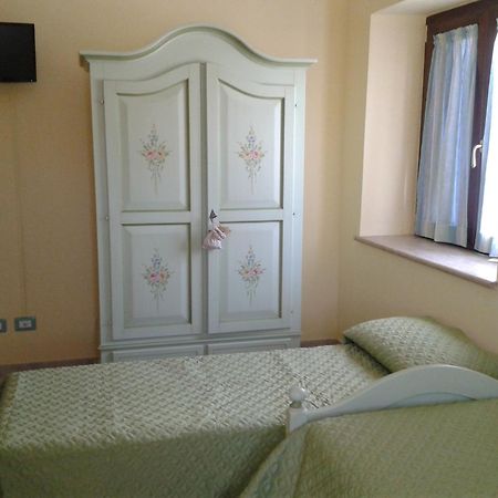 Azienda Agrituristica La Tenuta Del Falco Piedimonte San Germano Стая снимка